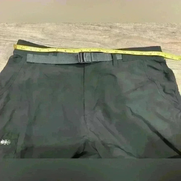 Columbia Sportswear Men’s Size 36 Omni-Shade® Gray Shorts - Picture 3 of 9